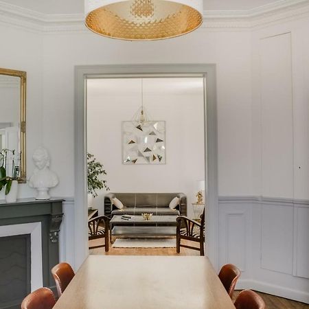 Maison Qui S'Y Frotte S'Y Pique Robert-Espagne Luaran gambar